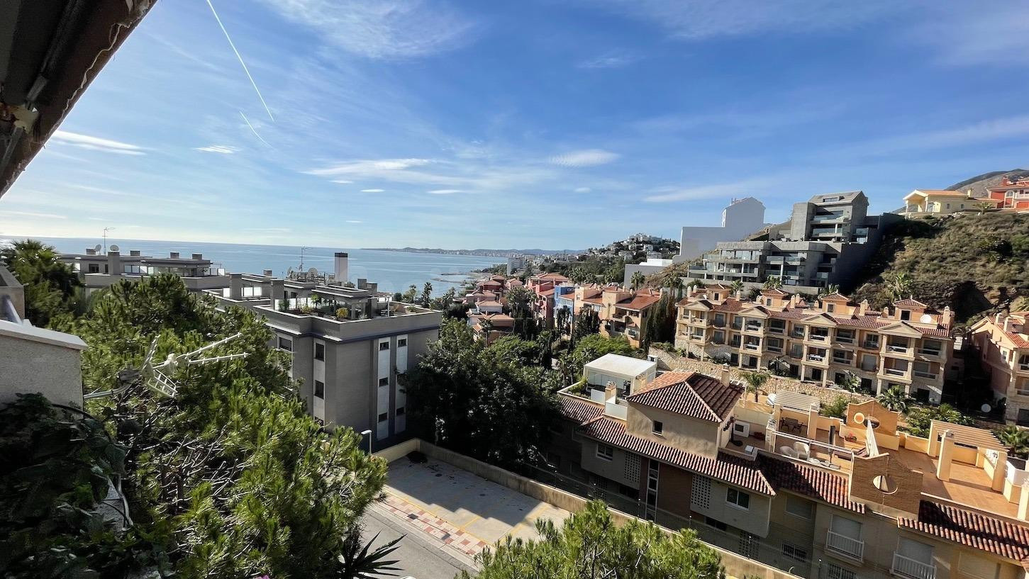 Piso 3 habitaciones 172m² en venta - Zona Centro Comercial Torrequebrada