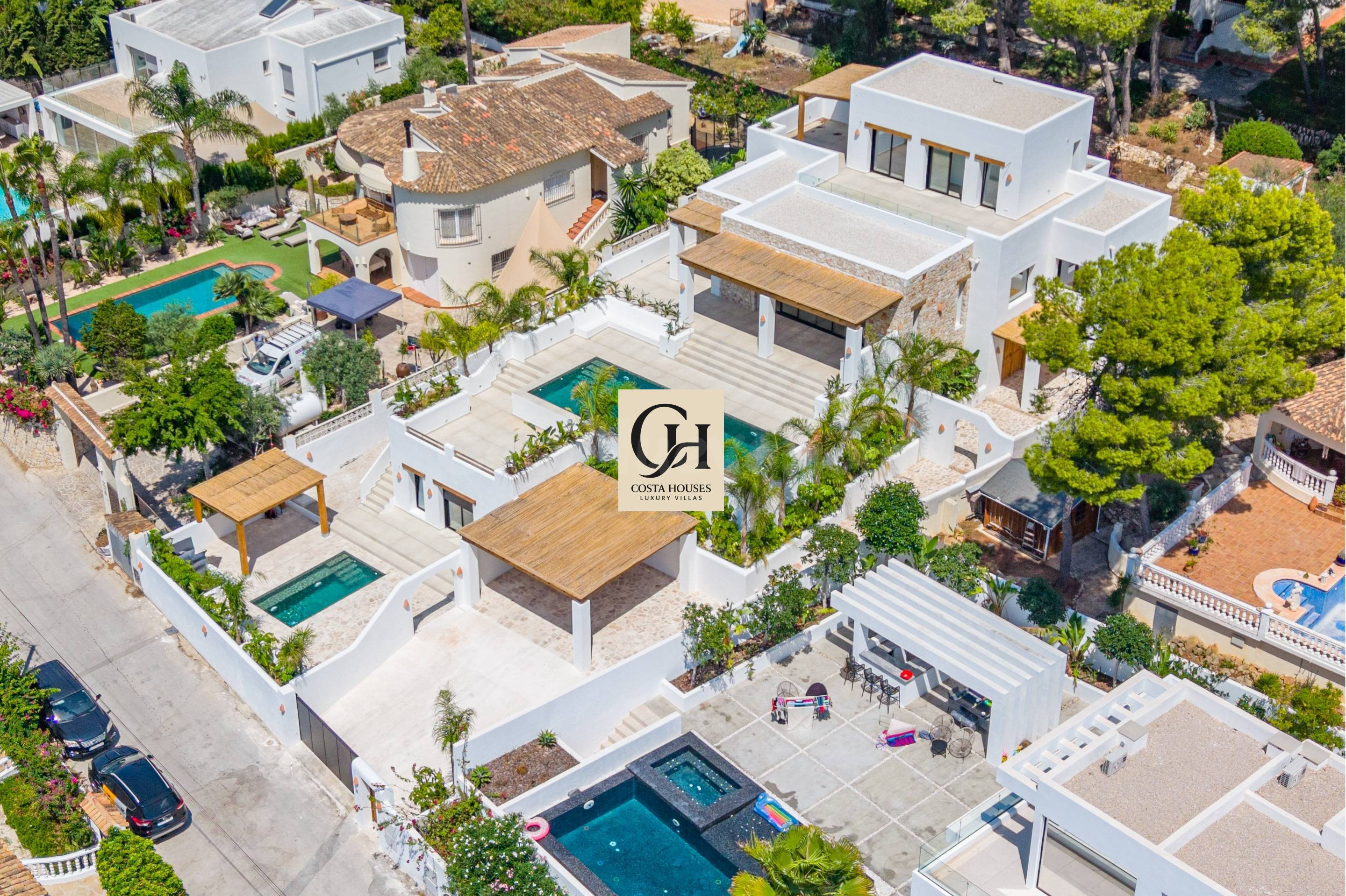 VILLA AURA · OBRA NUEVA DE LUJO DONDE EL MAR SE CONVIERTE EN HORIZONTE EN MORAIRA