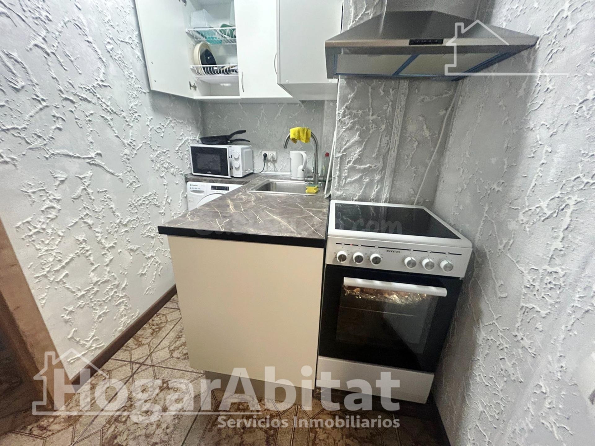 ¡OPORTUNIDAD DE INVERSIÓN! REFORMADO CON ASCENSOR EN CAMPANAR