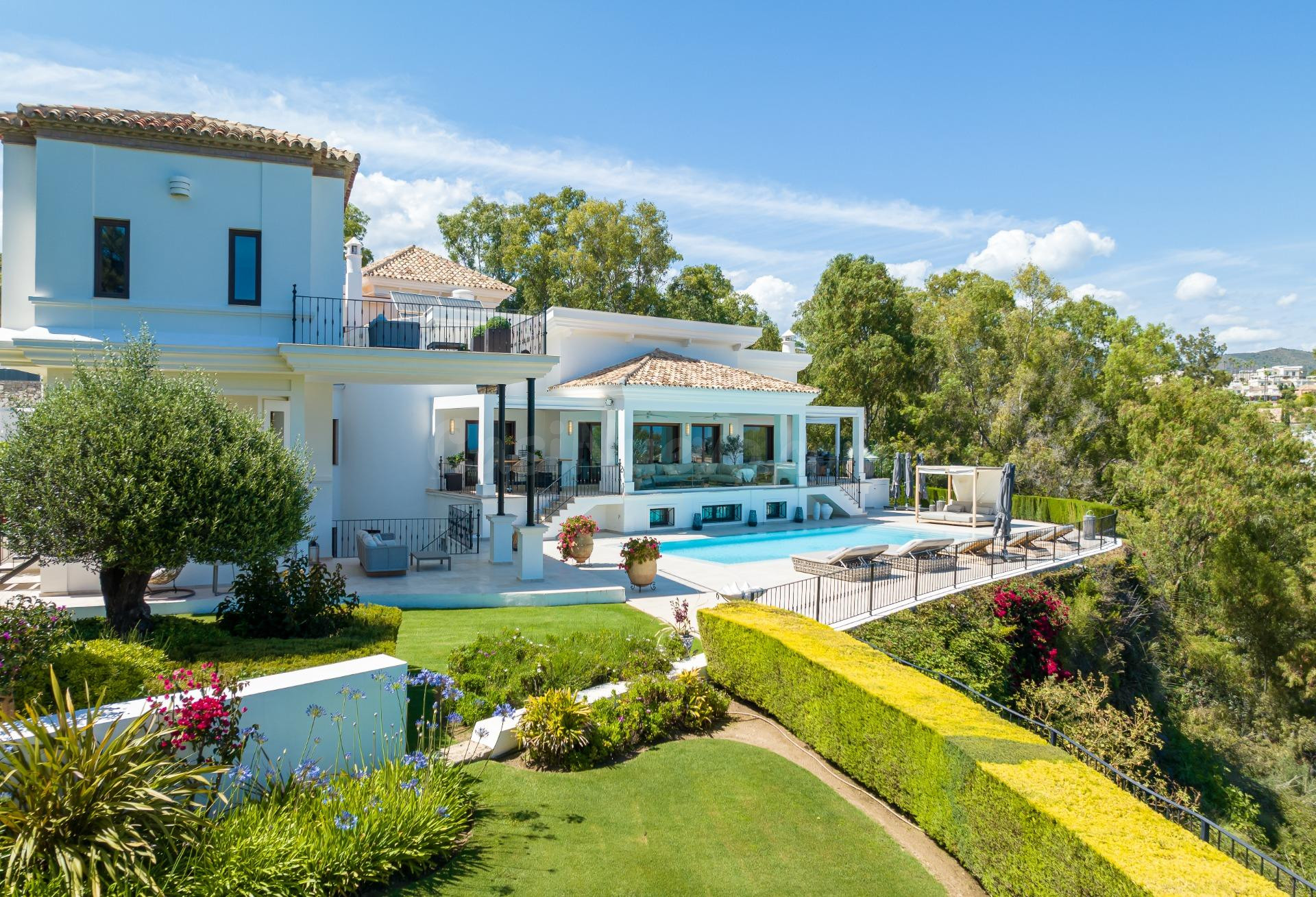Villa de Lujo de 7 dormitorios y 8 baños con vistas al Mar. La Quinta, Benahavís