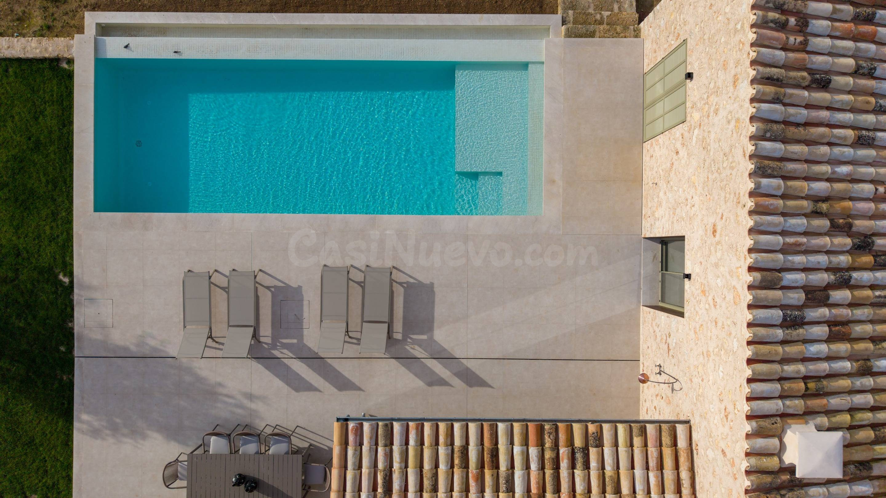 Exclusiva finca rústica de nueva construcción en Sineu con diseño mediterráneo, piscina y vistas panorámicas