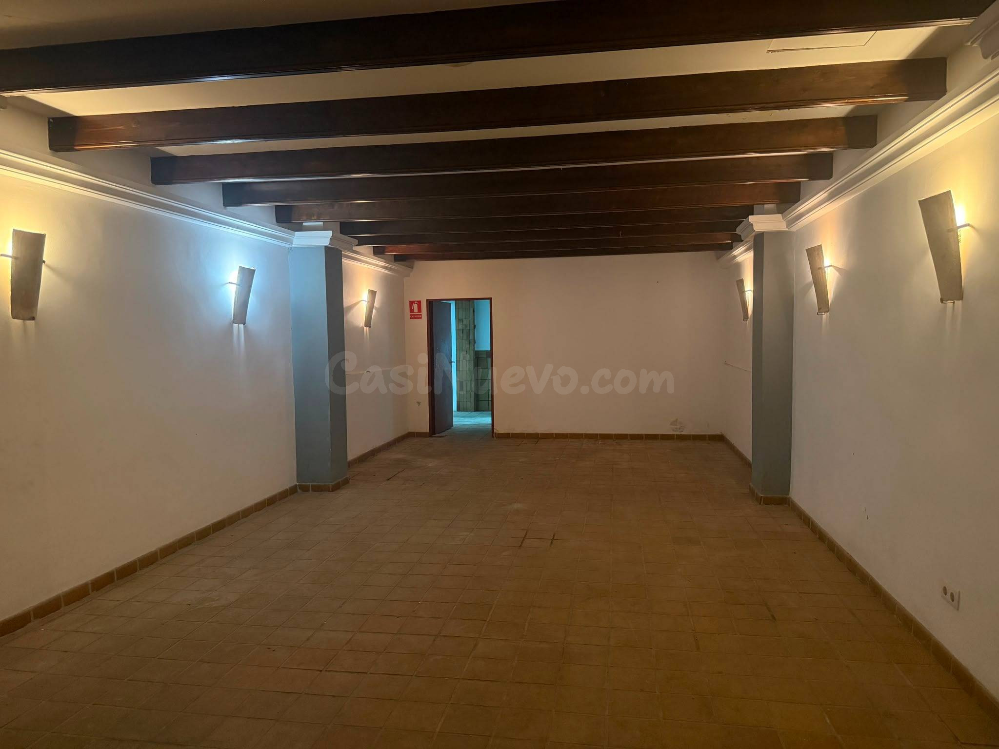 Amplio local comercial de 330 m2 en Palma | Gran visibilidad y múltiples posibilidades de negocio