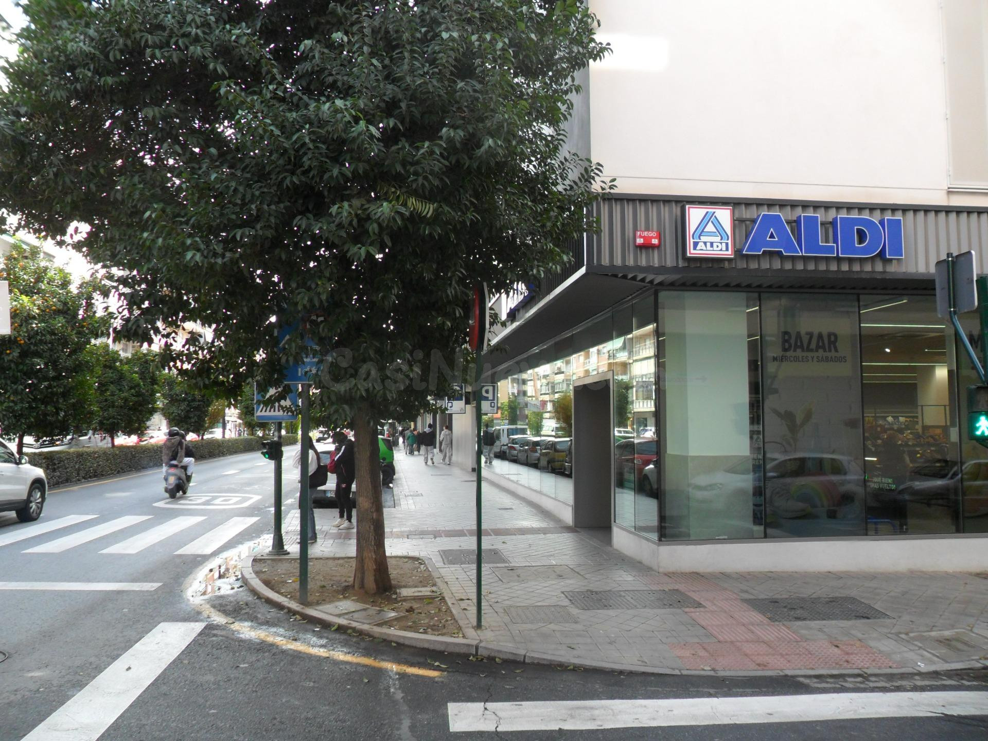 Piso de Alquiler en Zona Arabial, Granada - Ideal para Estudiantes