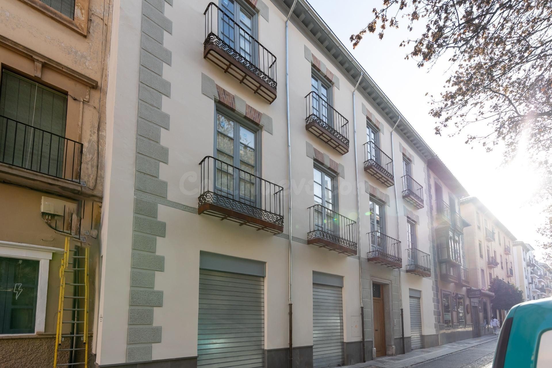 LOCAL COMERCIAL EN CALLE MOLINOS