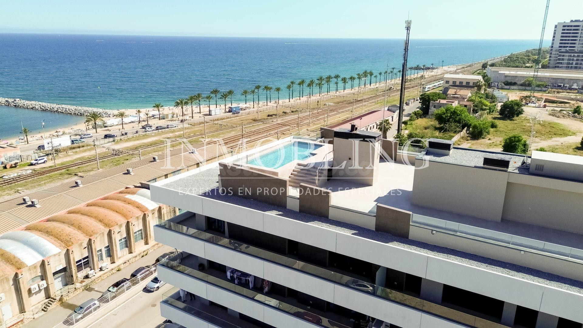 Obra nueva con casi 40 metros de terraza y vistas al mar