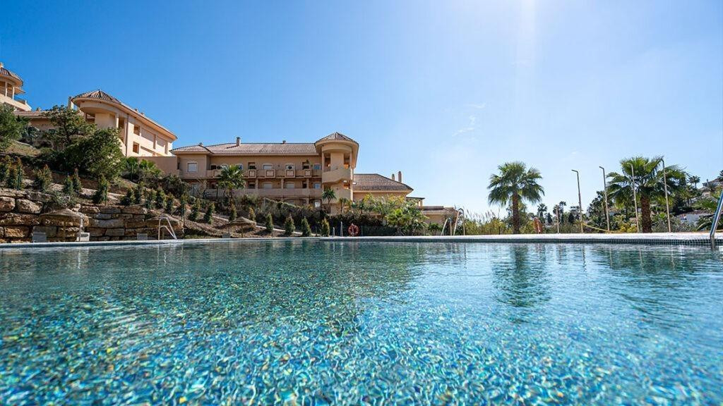 Apartamento de 3 dormitorios y 2 baños. Nueva Andalucía, Marbella