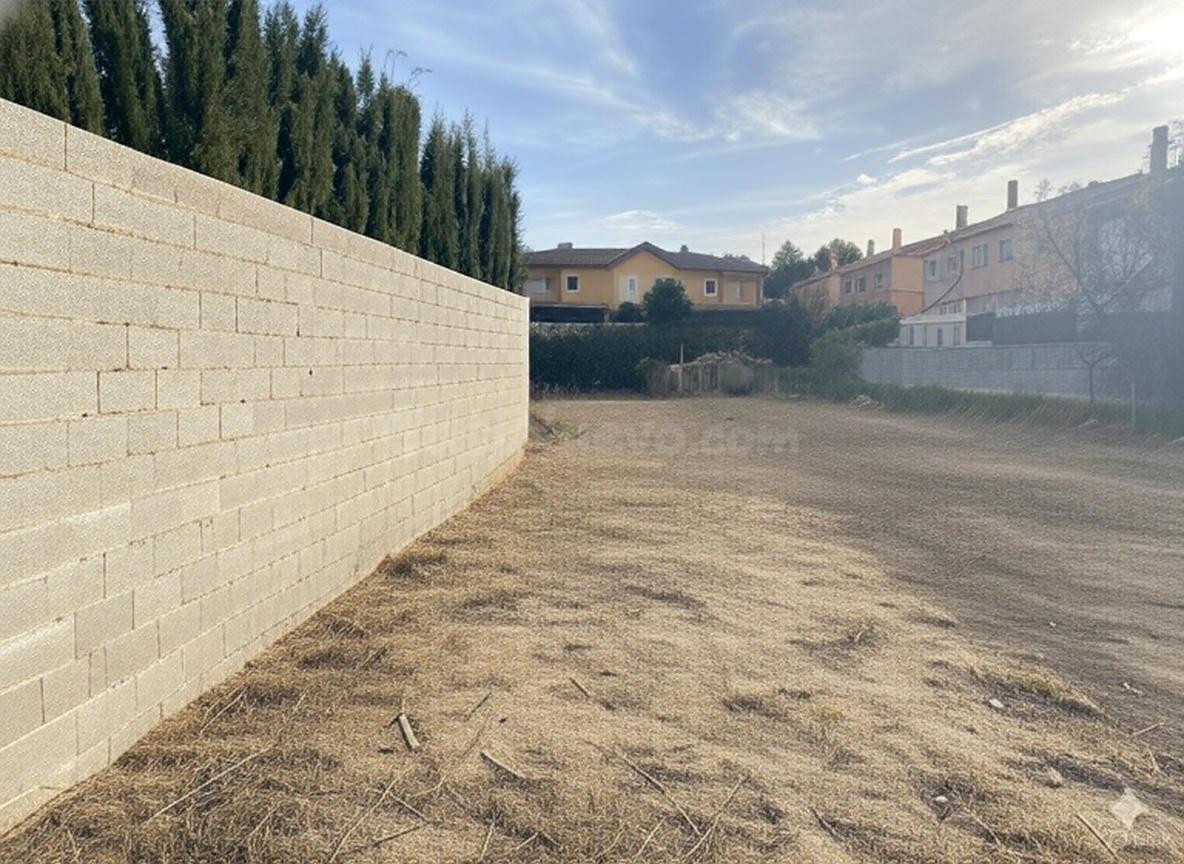 Parcela Urbana de 1320 m2 - ZONA RESIDENCIAL CLUB DE CAMPO - ELDA
