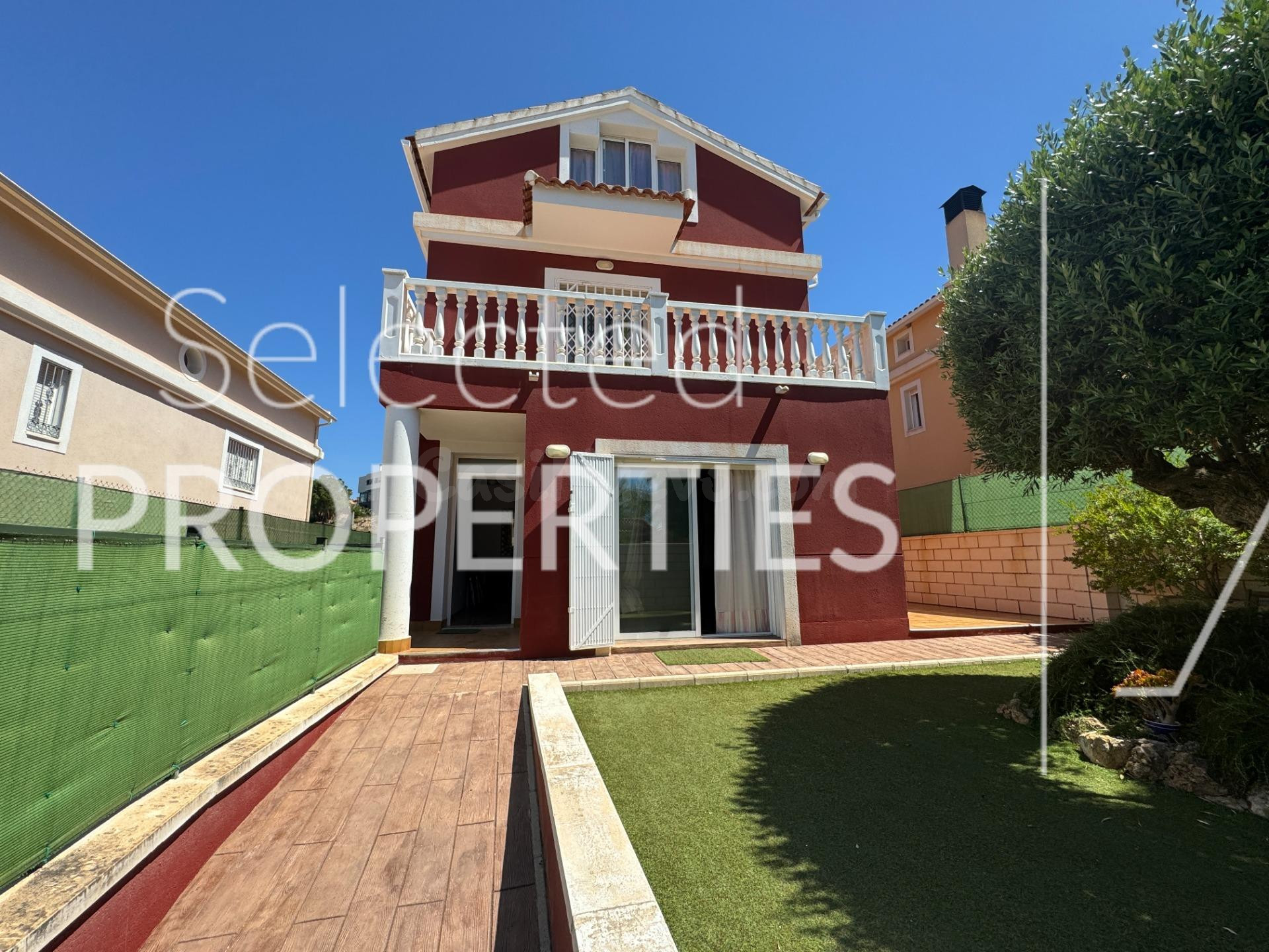 CHALET  INDEPENDIENTE EN ALTORREAL  - EL CHORRICO CON PISCINA PRIVADA