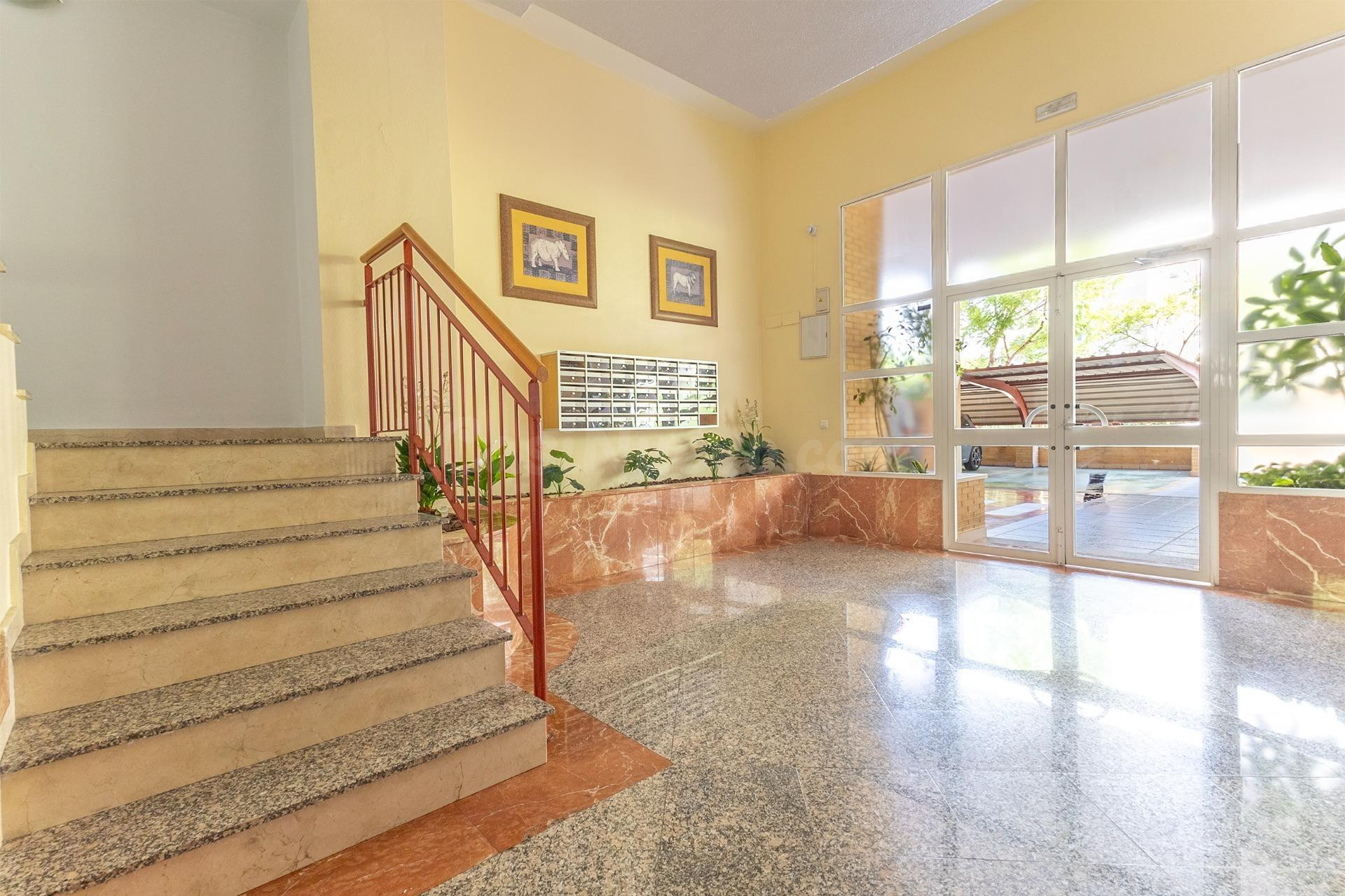 Vivienda amplia en Residencial "Isla Tabarca"