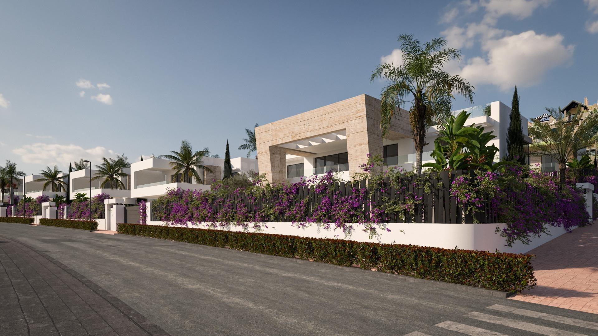 Villa de lujo con vistas al golf. 5 dormitorios,  6 baños. El Campanario Golf & Country. Estepona