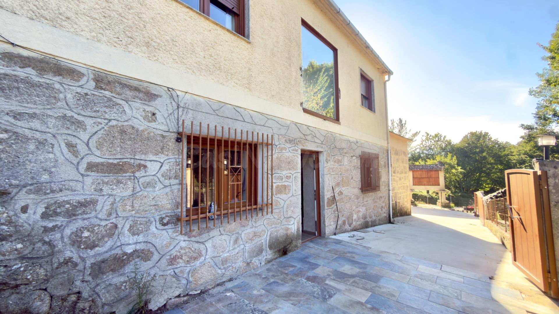 Casa reformada en Vilar en el Concello de Villamarín registrada