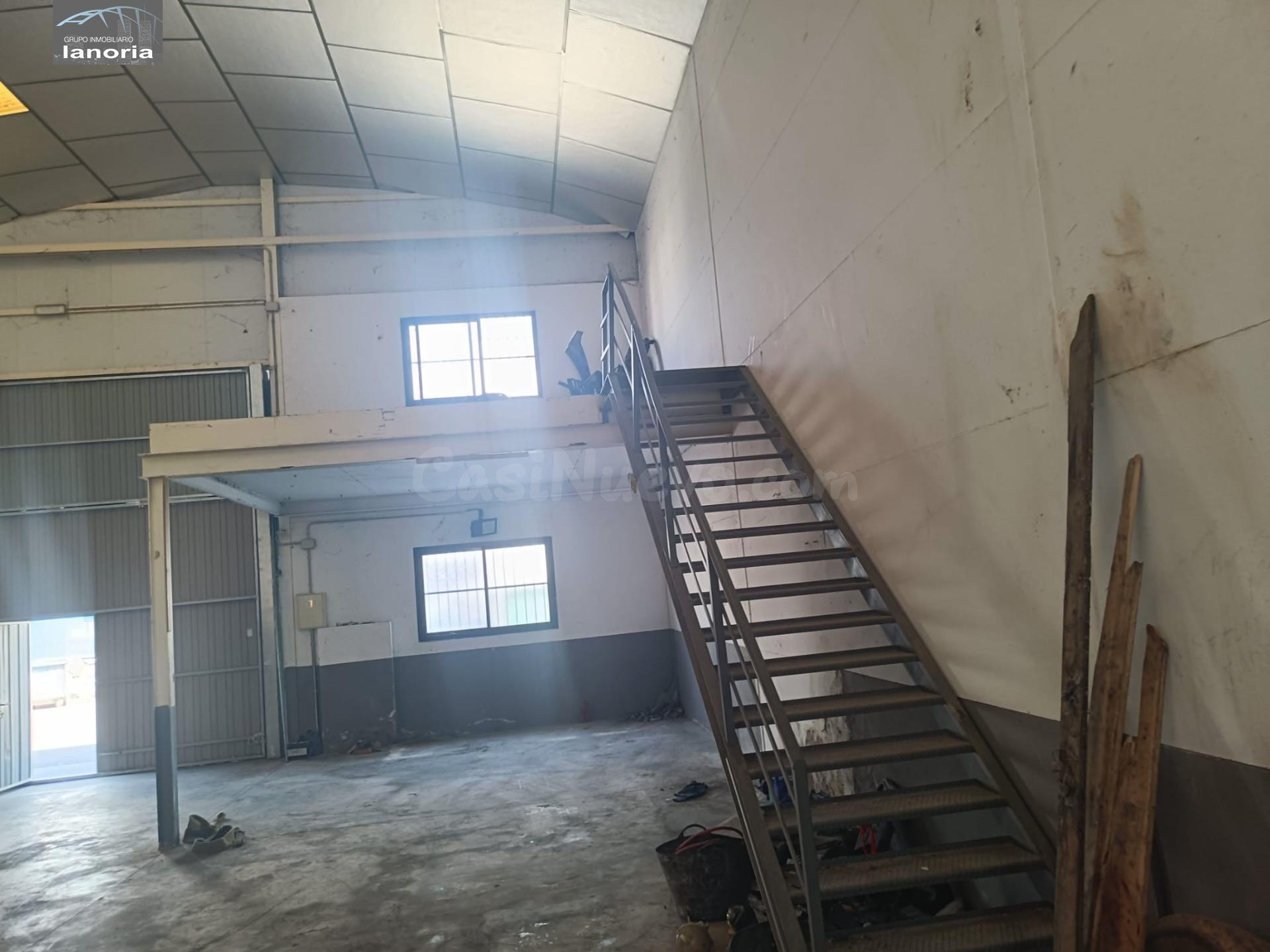 Grupo la Noria Alquila Nave Industrial de 250m2 en Polígono Camporroso.