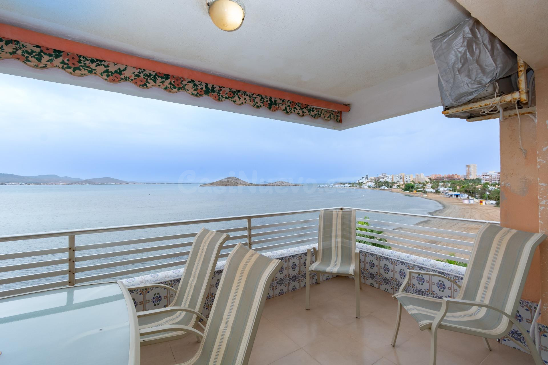 AMPLIO PISO DE 4 DORMITORIOS CON VISTAS AL MAR MENOR EN LA MANGA EN EL KM 3