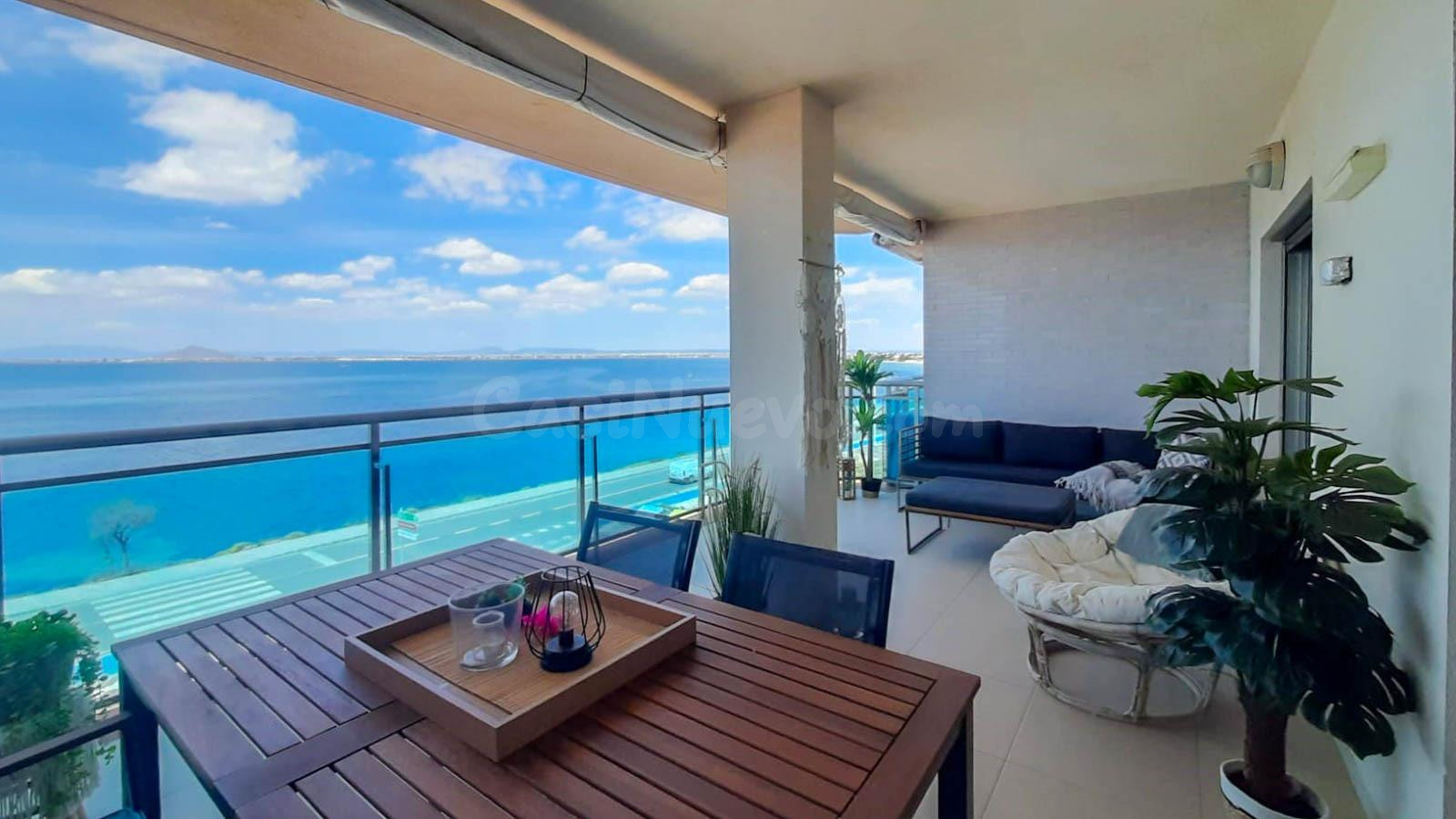 Impresionante apartamento de lujo en primera línea de Mar, sencillamente irrepetible