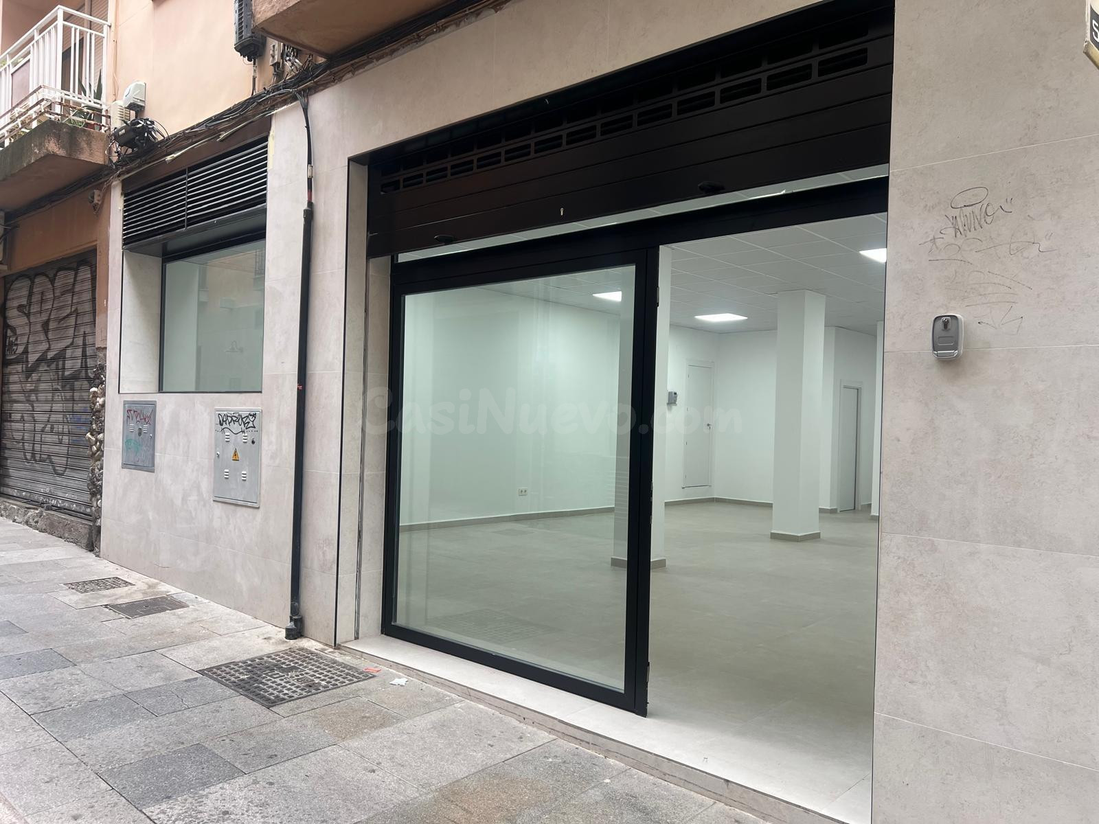 LOCAL COMERCIAL DE 311 m2 EN ALQUILER EN CALLE CRUZ – CENTRO DE GRANADA