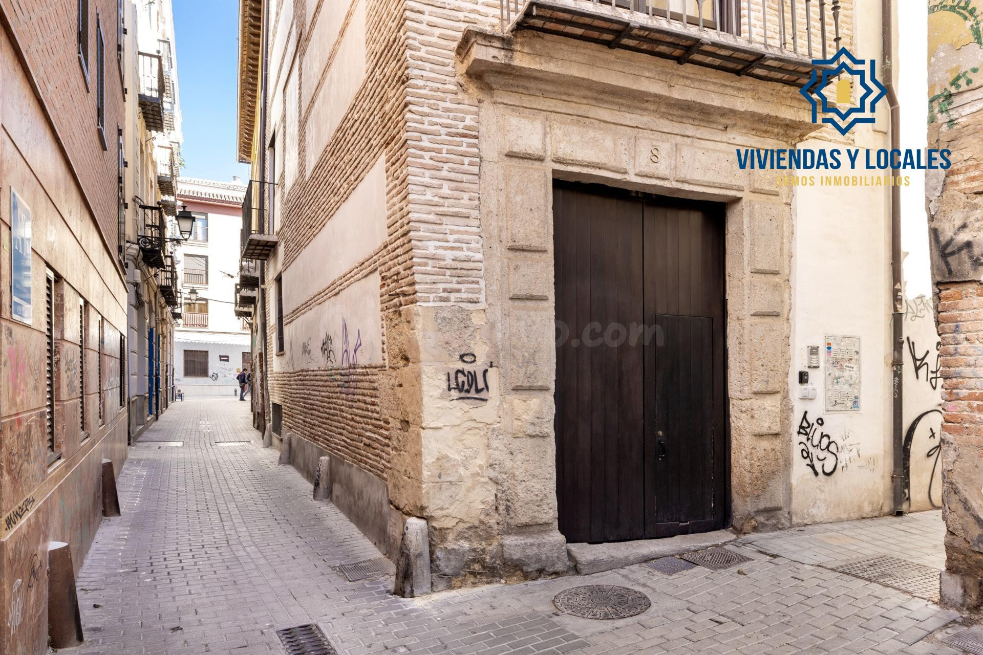 ✨ Oficina acondicionada como vivienda con encanto en pleno centro de Granada ⭐