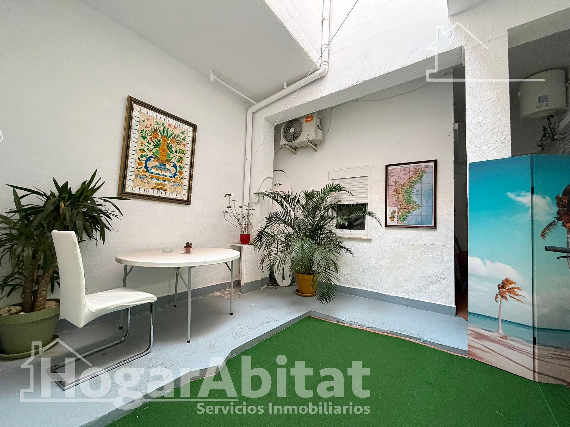 ¡UBICACIÓN IDEAL! BAJO ACOGEDOR Y LUMINOSO CON TERRAZA Y TRASTERO