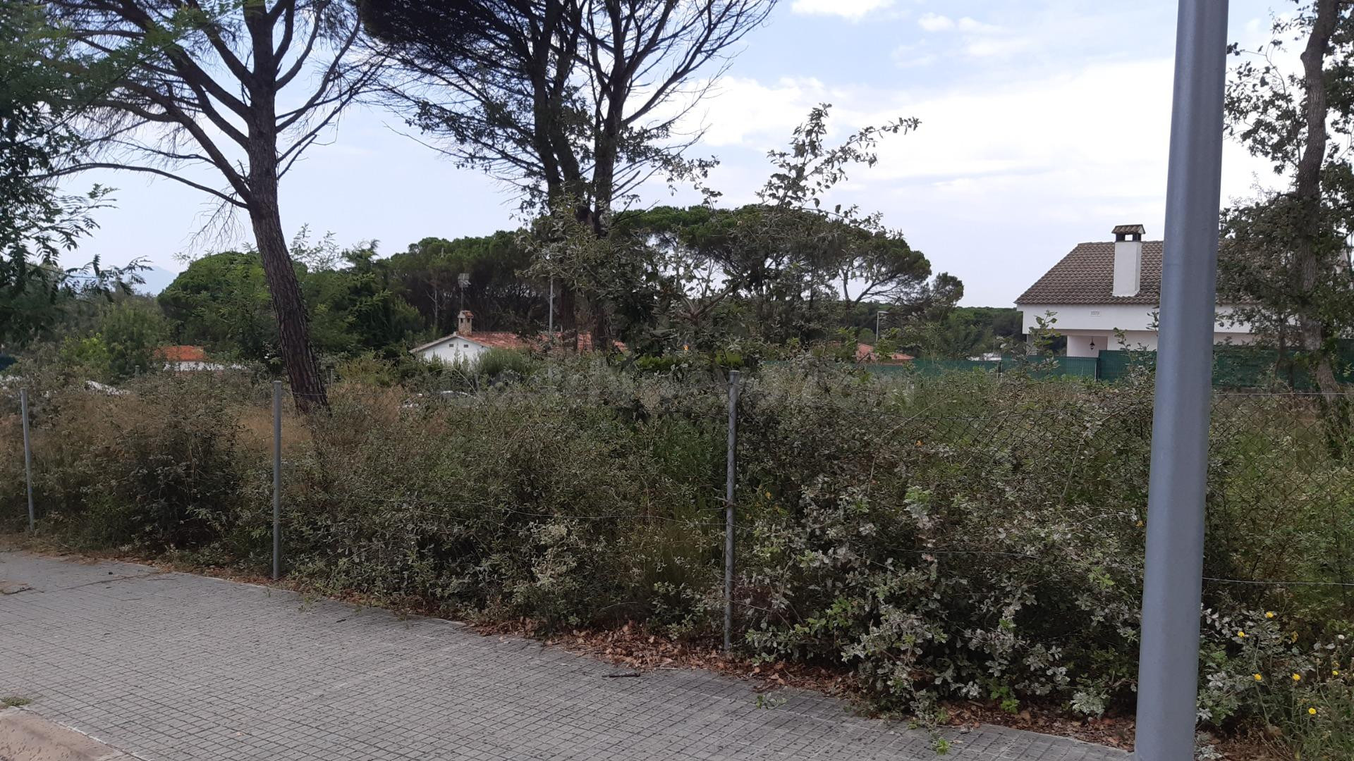 PARCELA DE 812 M2, EN CALDES DE MALAVELLA