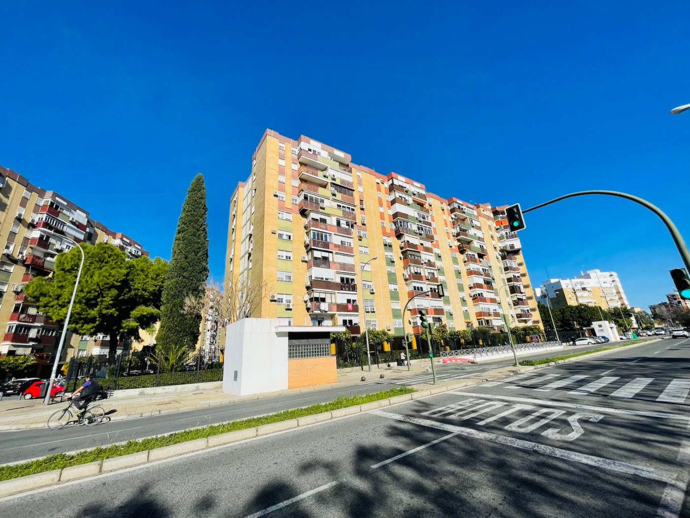¡Despierta cada mañana con el Parque Amate a tus pies en Santa Aurelia!