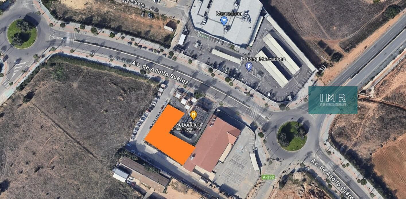 Solar comercial en venta en zona estratégica – Dos Hermanas, Avda. 28 de Febrero