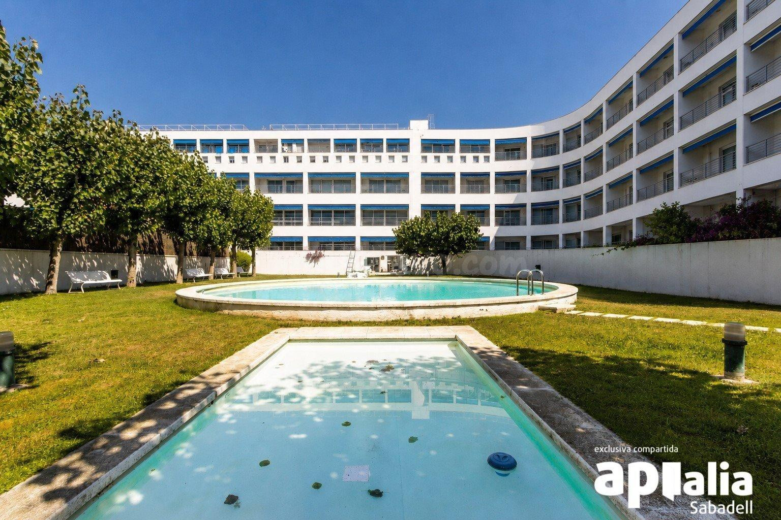 VIVIENDA REFORMADA CON PISCINA Y ENTRADA INDEPENDIENTE