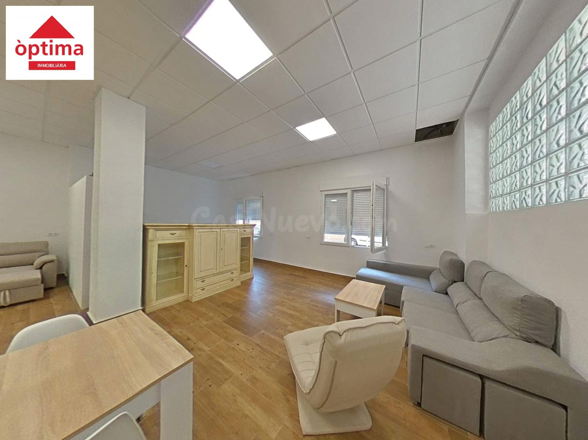 Piso reformado a pie de calle en Reus – 80 m2 listos para entrar a vivir.