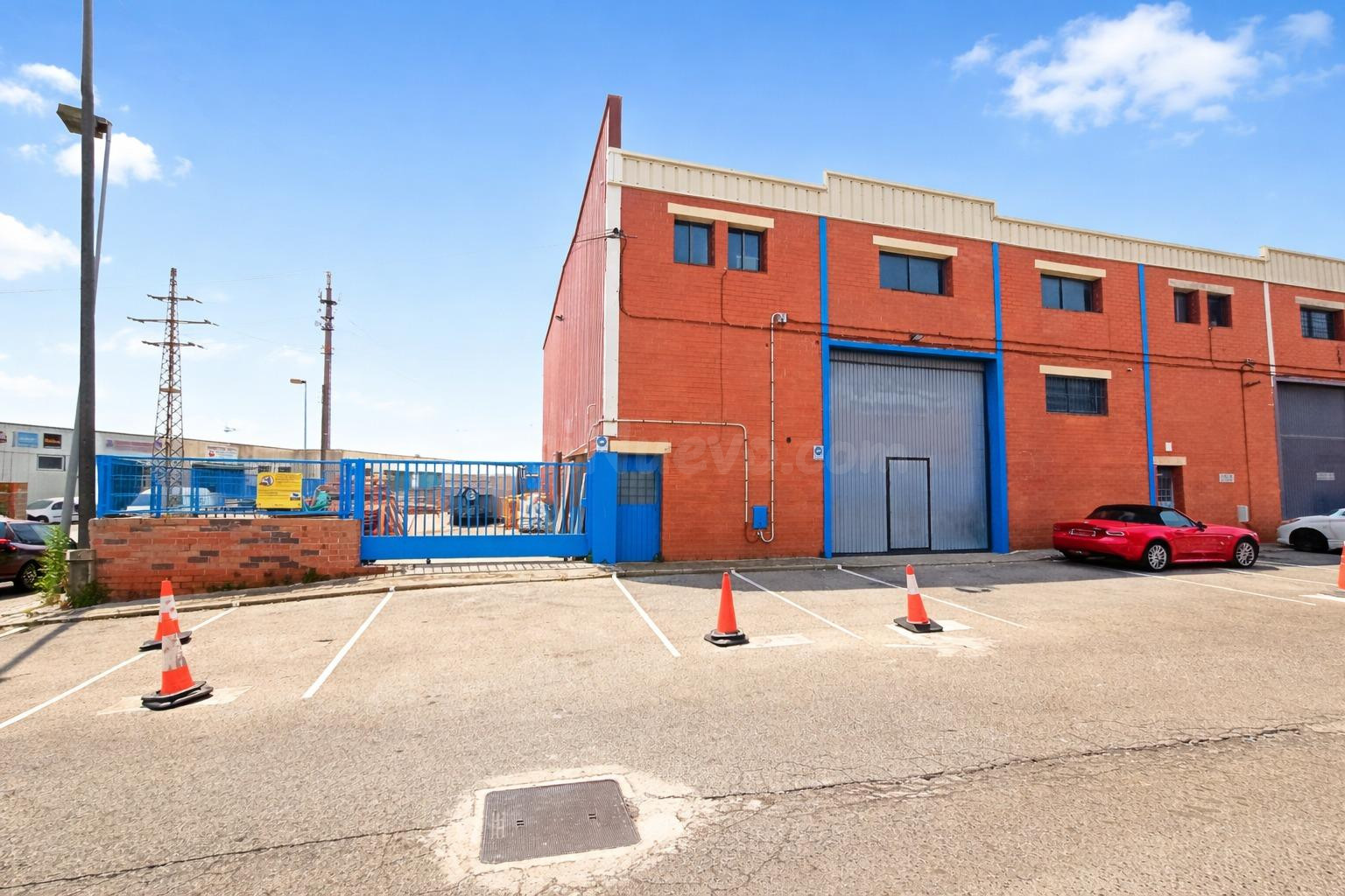 Nave industrial cantonera en venta o alquiler en el polígono Francolí – Tarragona
