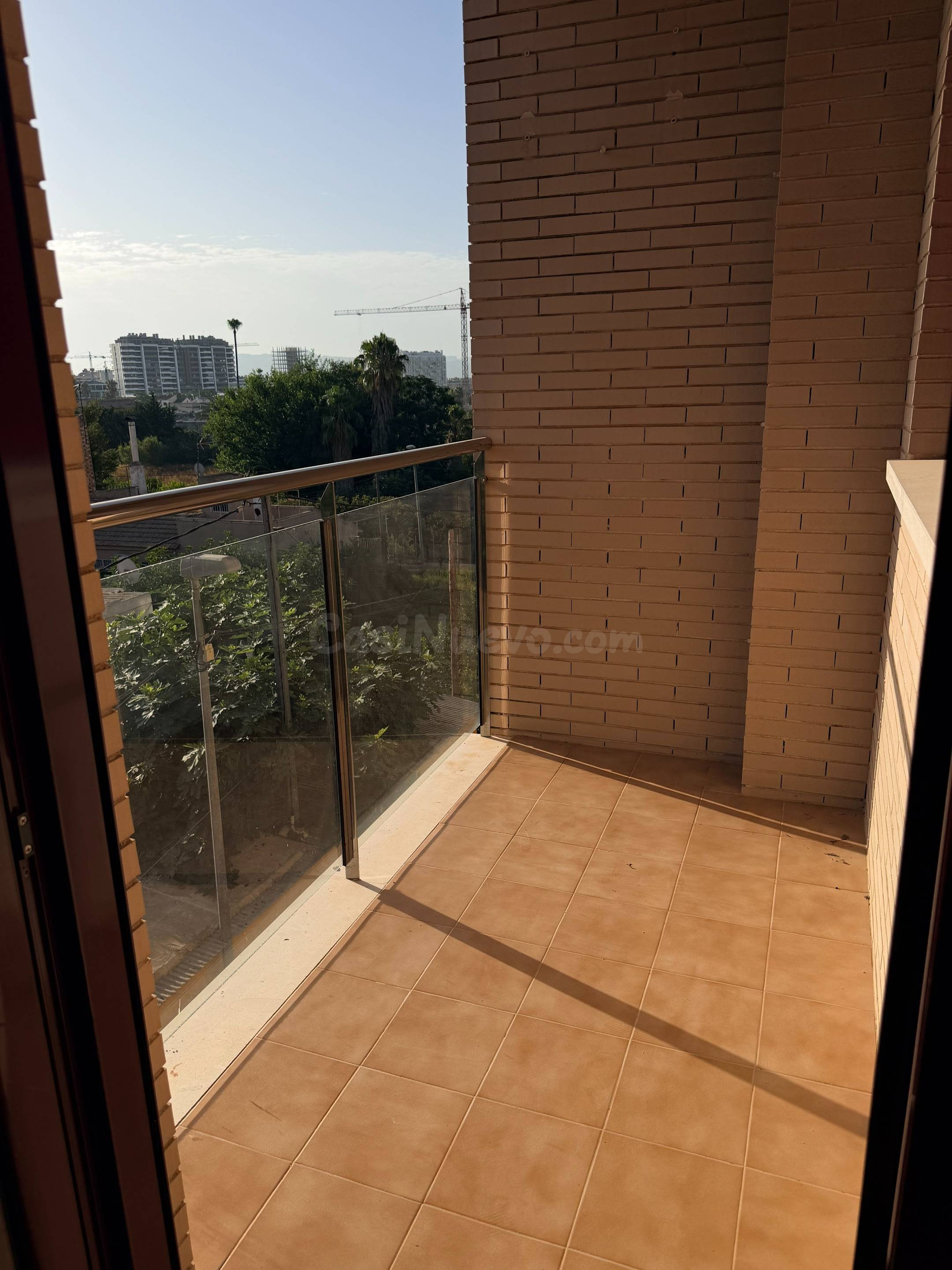 JUNTO AVD REINO DE MURCIA Y JUAN CARLOS I APARTAMENTO DE 2 DORMITORIOS CON GARAJE
