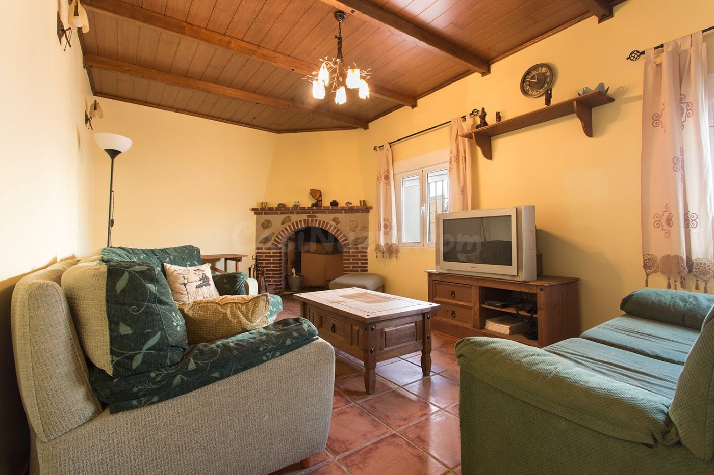 Aléjate del ruido y del estrés en esta maravillosa casa en plena naturaleza a un precio inmejorable!