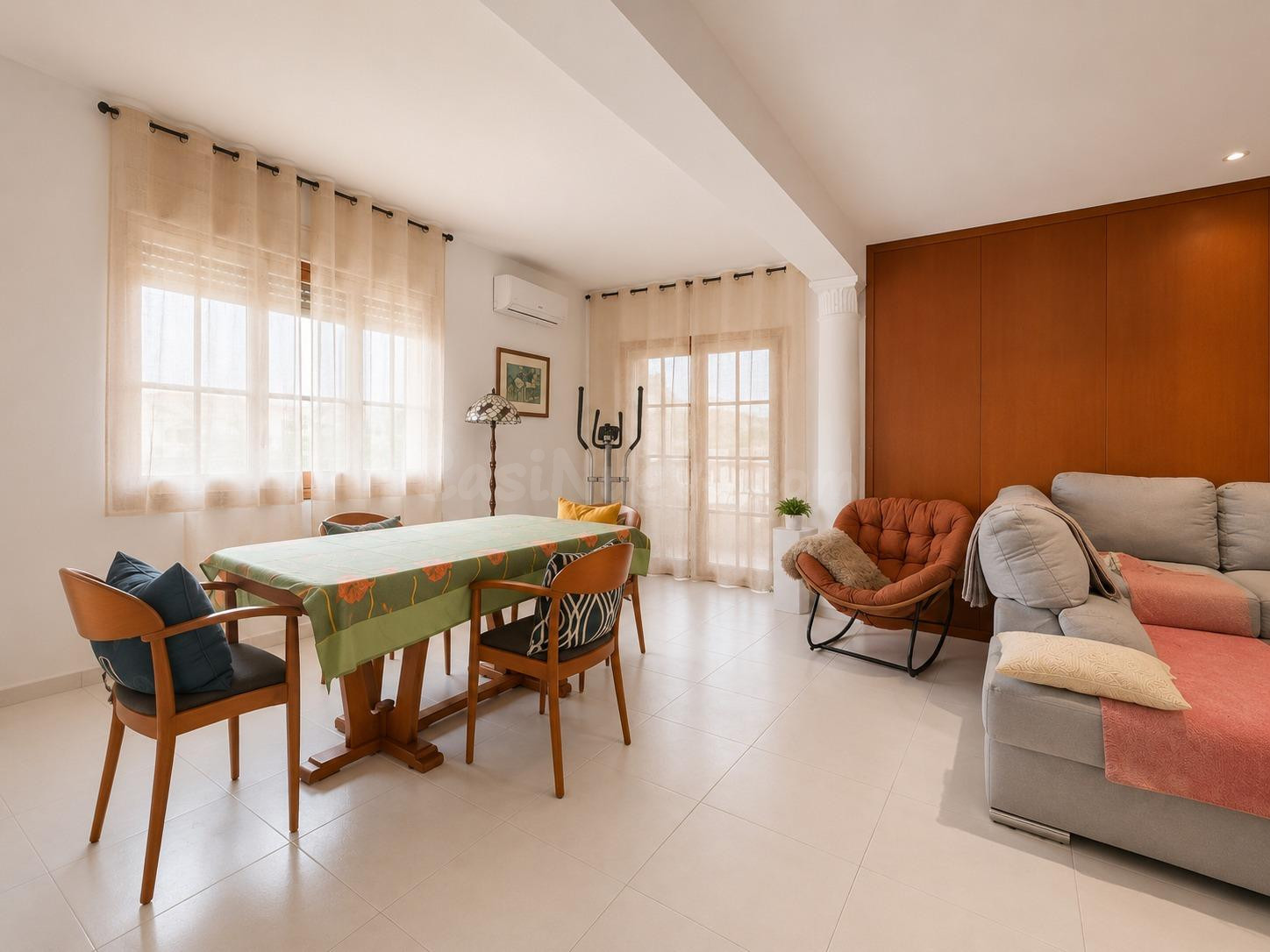 Exclusiva casa de 5 habitaciones con múltiples espacios en Mont-roig del Camp