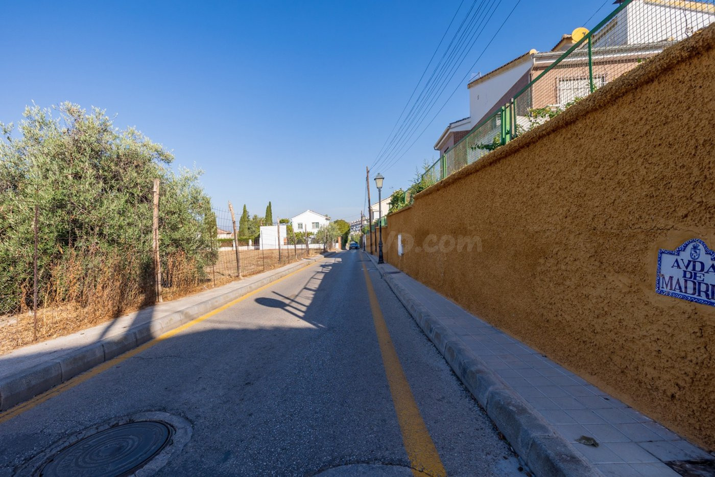 Compra tu parcela para hacer la casa de tus sueños a 5 min de Granada. Huétor Vega
