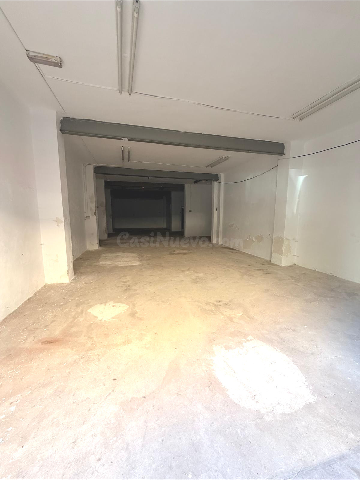 ¡Gran Oportunidad! Amplio Local de 120m2 aprox con Patio en Carrús