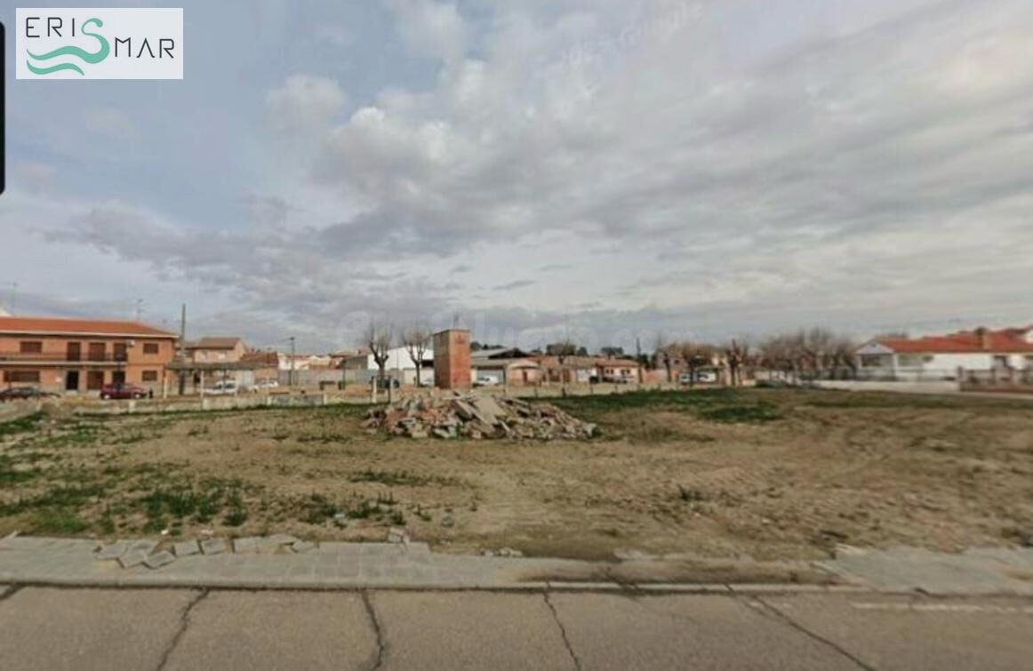 PARCELA URBANIZABLE EN VENTA EN VILLALUENGA DE LA SAGRA – 768 m2 SEGREGABLES