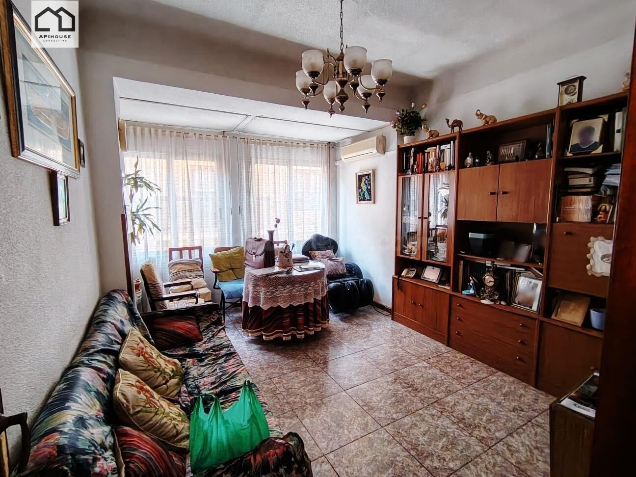 Amplio Apartamento en el Corazón de Alicante - ¡Listo para Entrar a Vivir! ✨