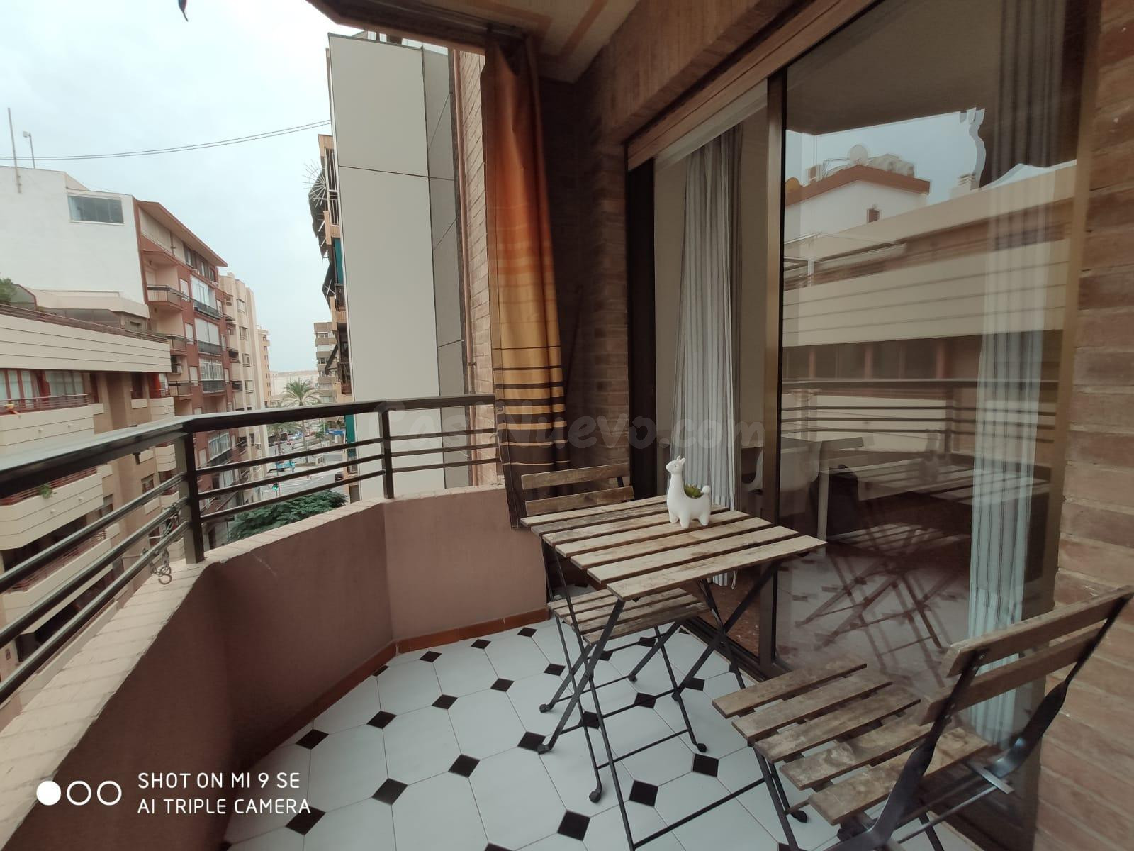 SE ALQUILA PISO VACÍO CON TERRAZA JUNTO ÓSCAR ESPLÁ - ALICANTE