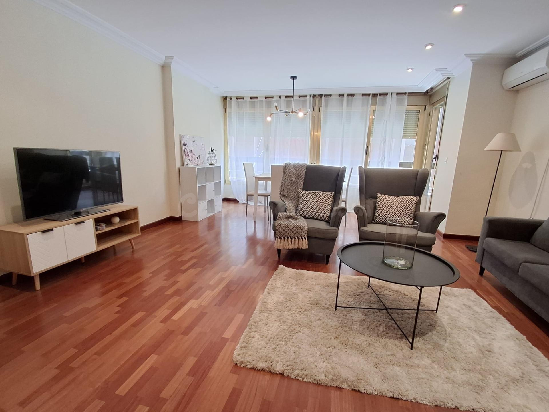 EXCLUSIVA VIVIENDA REFORMADA DE 4 DORMITORIOS EN ALICANTE, ZONA ENSANCHE-DIPUTACIÓN