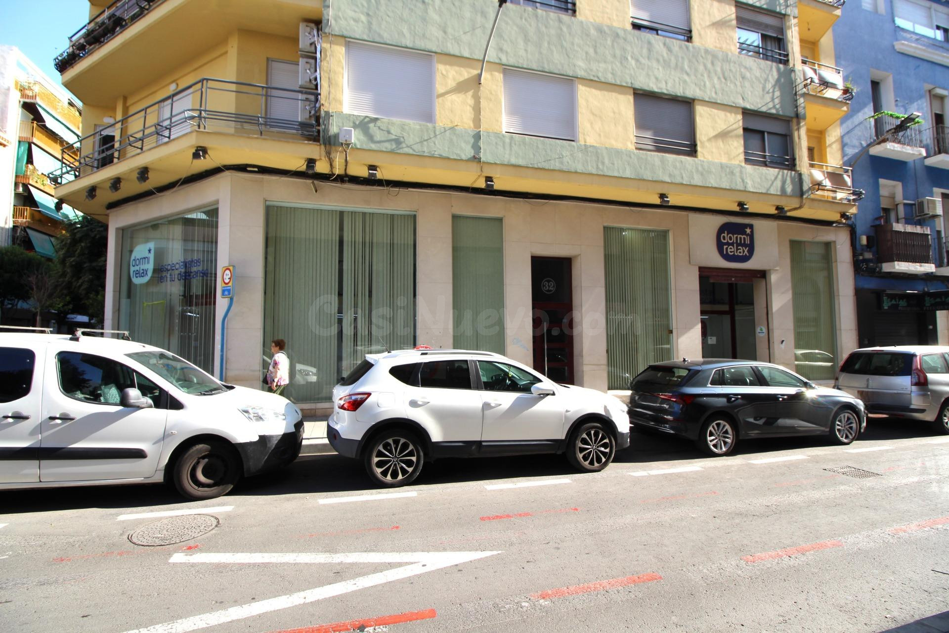 Amplio Local Comercial en Benalúa, Alicante - Gran Oportunidad