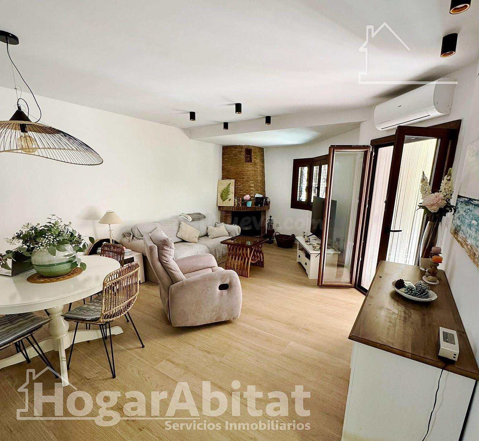 ¡BAJO ENCANTADOR! IMPECABLE Y LUMINOSO CON TERRAZA, GARAJE Y TRASTERO
