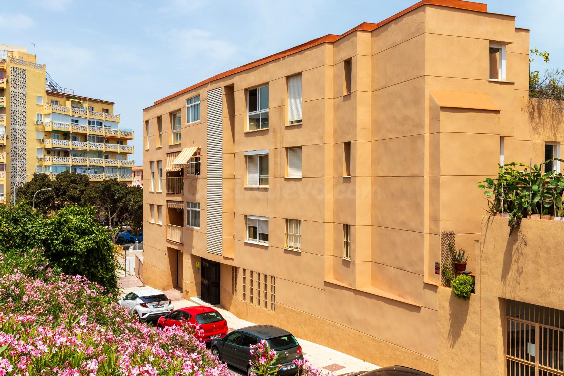 Amplio piso en el corazón de Torremolinos – ¡Tu nuevo hogar te espera! ✨