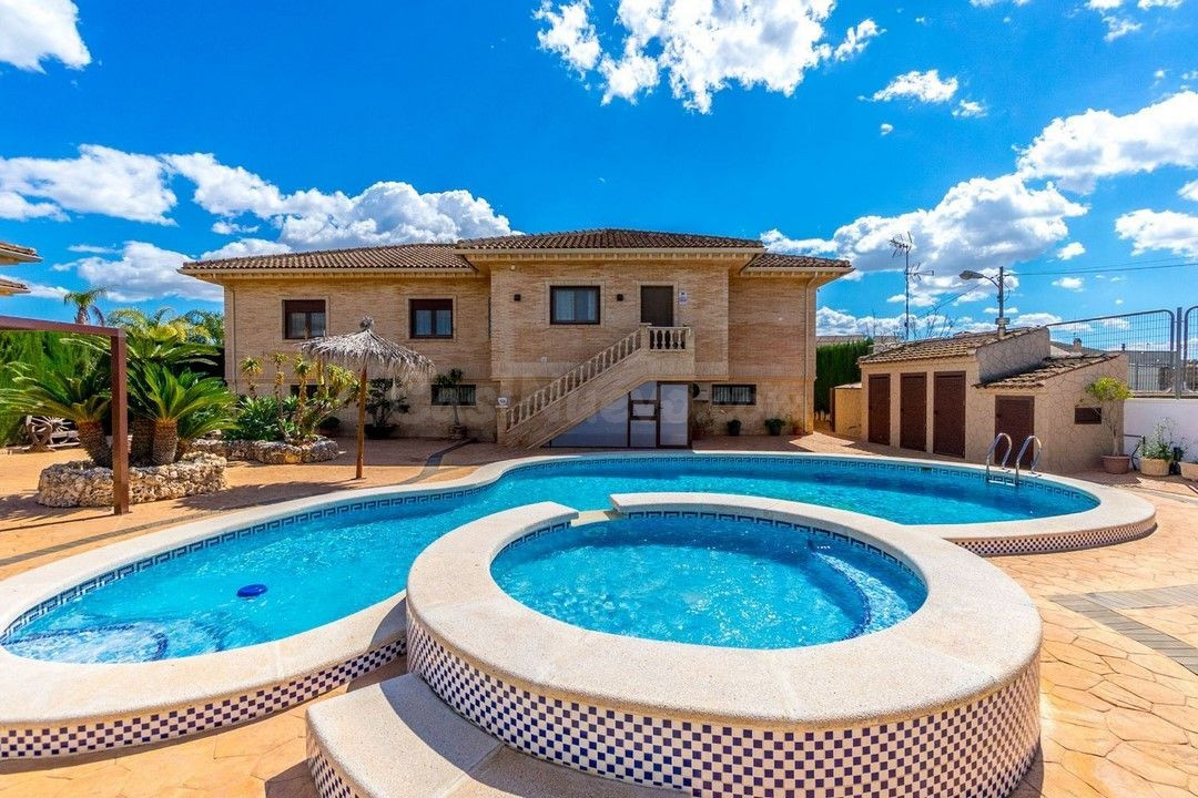 Casa de campo 4 habitaciones 500m² en venta - Comunidad valenciana