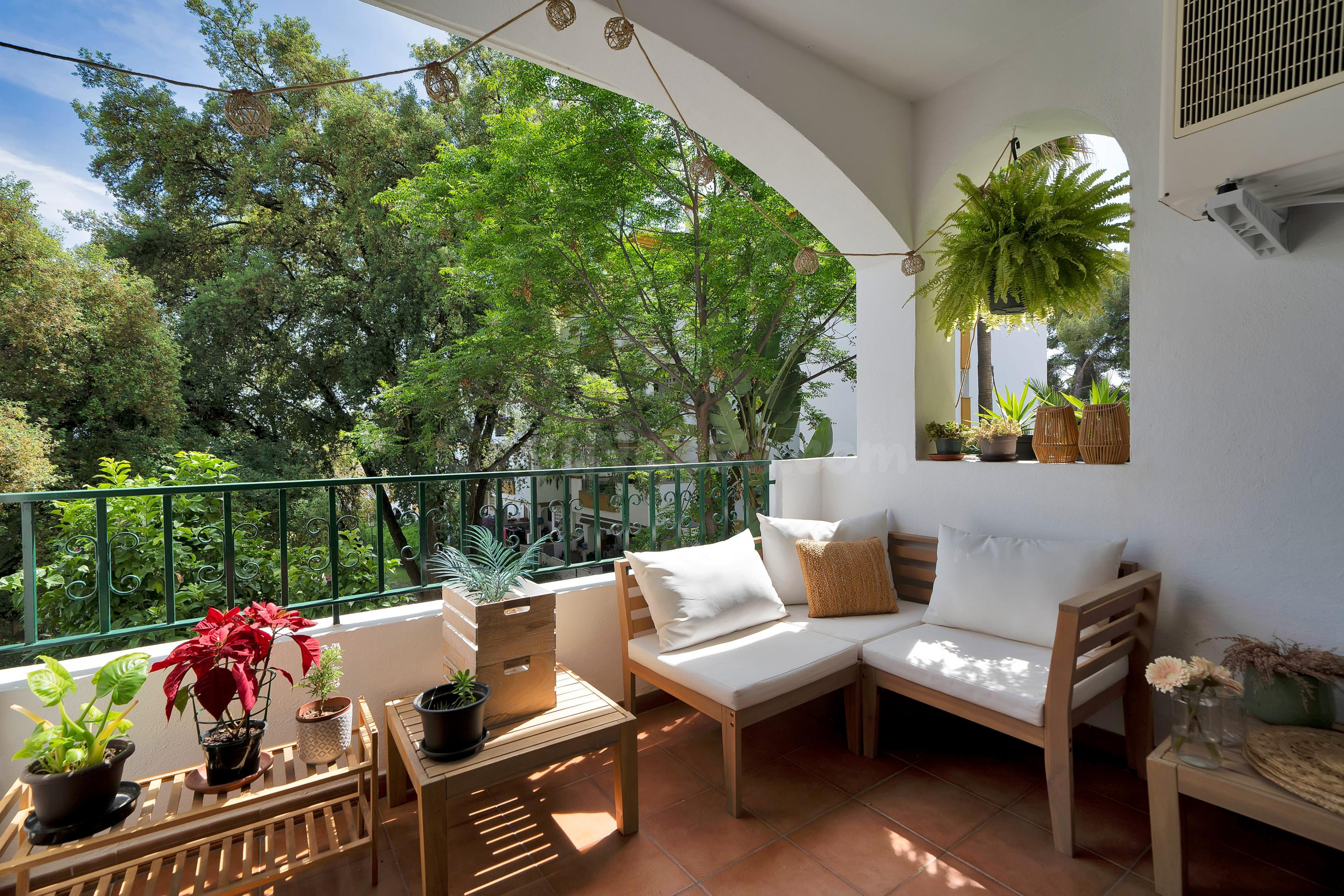 Elegant Renovated Apartment in Pinos de Nagüeles, Marbella Golden Mile
