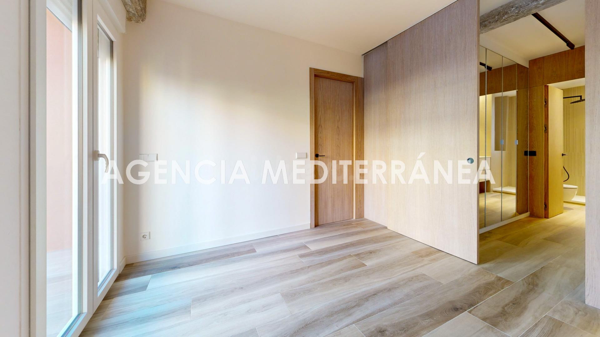 Exclusivo Piso de Diseño a Estrenar en el Corazón de Valencia