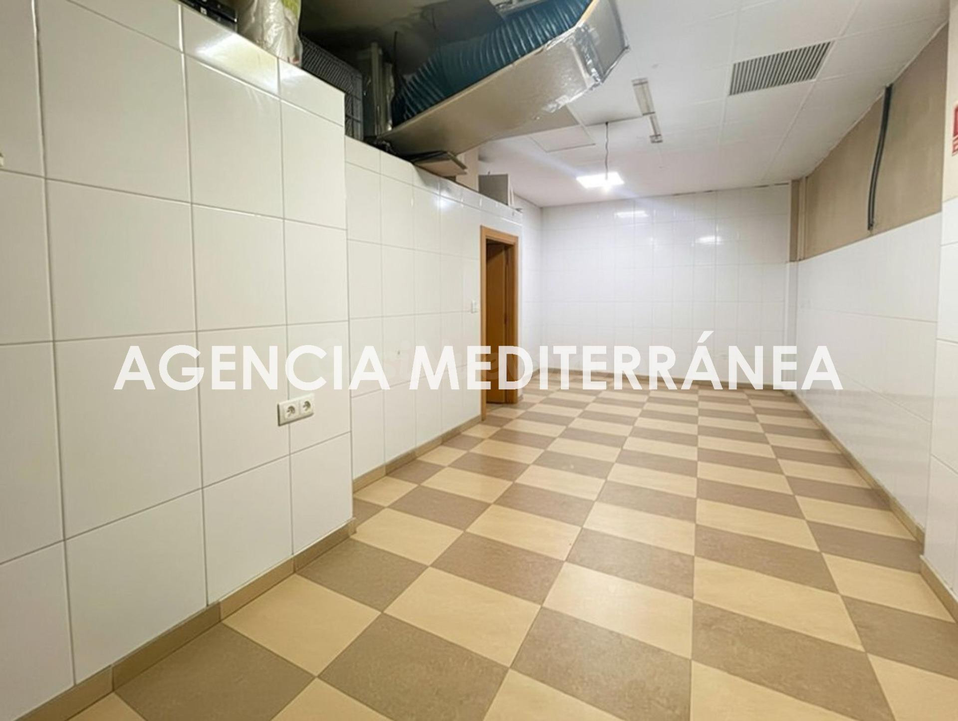 EXCELENTE OPORTUNIDAD: Local de 120m2 en Massamagrell (a 15 min de Valencia)