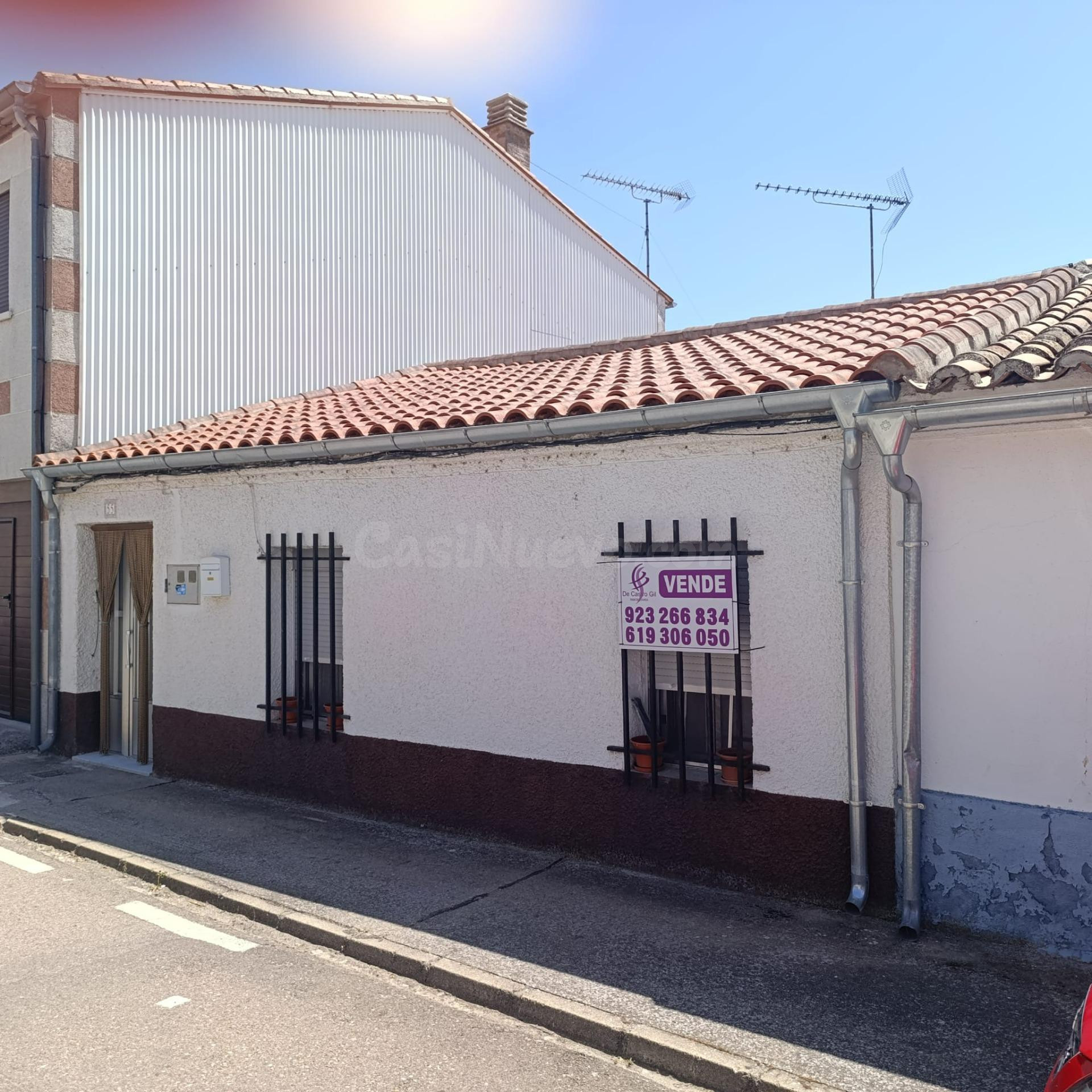 CASA PARA ENTRAR A VIVIR EN LA LOCALIDAD DE EL CAMPO DE PEÑA - foto 2