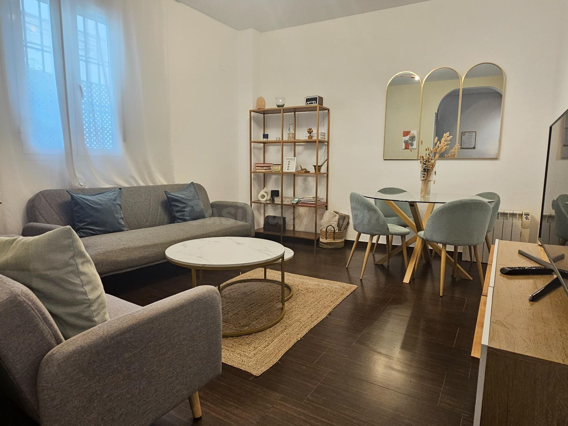 Fantástico dúplex en San Lorenzo, una vivienda con encanto muy bien ubicada y con plaza de garaje.