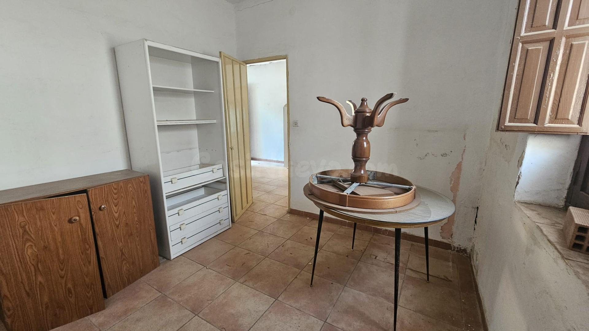 CASA EN CAÑERO CON PATIO, PROYECTO DE REFORMA Y GRAN POTENCIAL