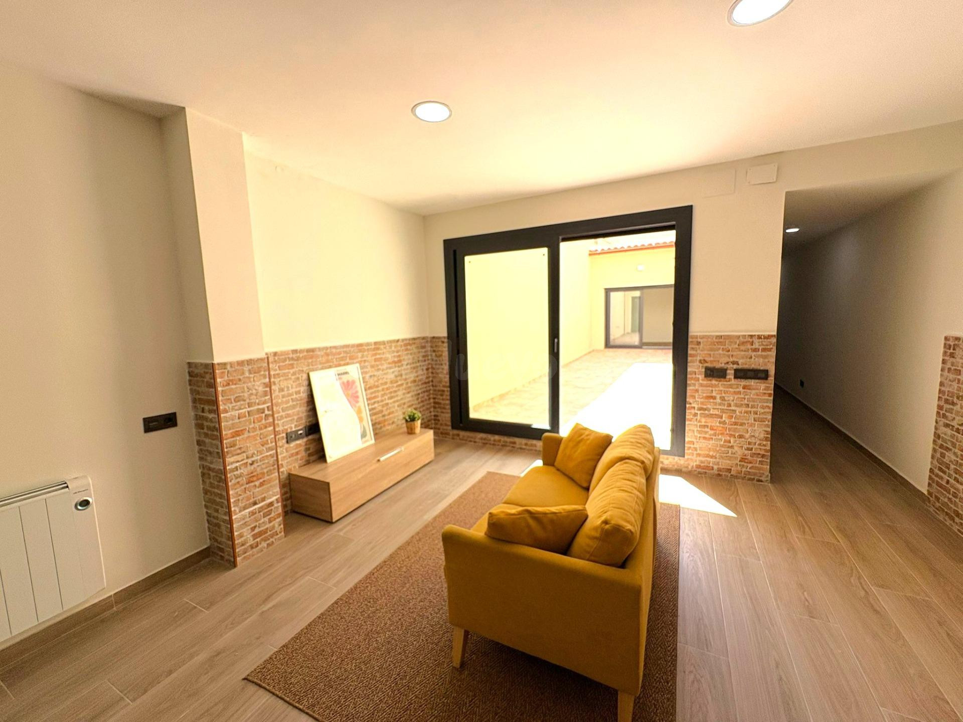 PLANTA BAJA DE OBRA NOVA DE 3 habitaciones CON PATIO PRIVADO EN CAN AURELL