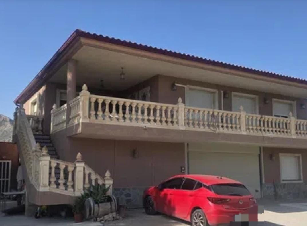 Chalet Independiente en Ciudad de Asis - Font-Calent - El Bacarot, Alicante / Alacant