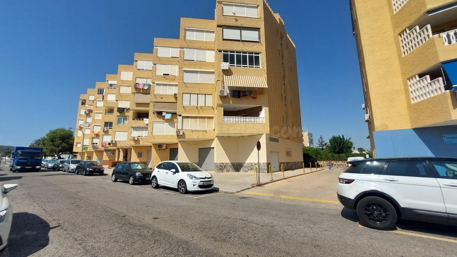SIN COMISIÓN AGENCIA!! SE VENDE APARTAMENTO DE 1 DORMT 1 BAÑO. EDIFICIO JULIETA 1. PLAYA HONDA