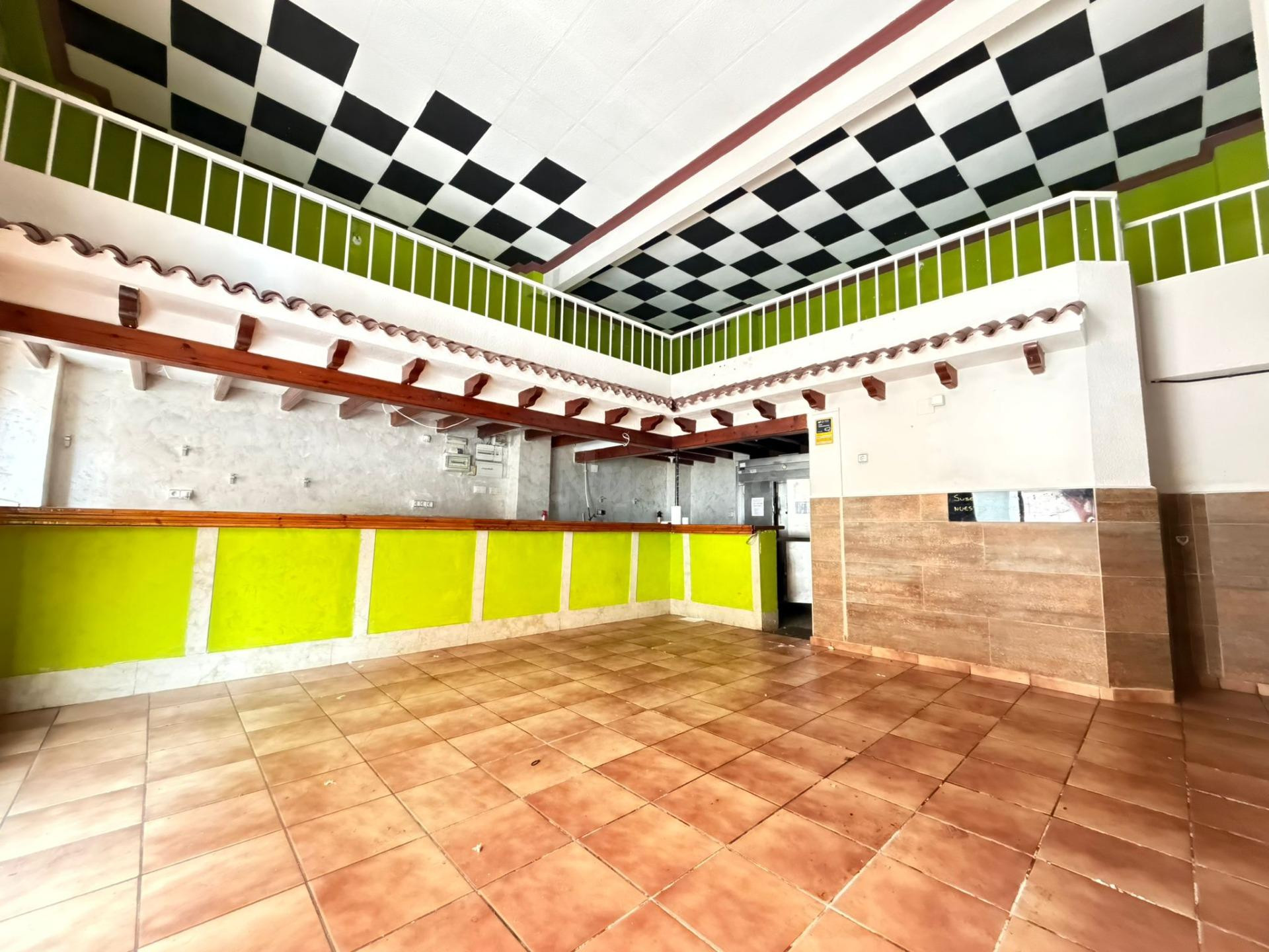 ALQUILER LOCAL COMERCIAL EN SAN GABRIEL